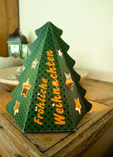 Entwurf und Produktion eines Weihnachtsbaums als Kerzenständer. Idealer Werbeträger für die Vorweihnachtszeit. Groß genug für Teelichter und kleine Kerzen 